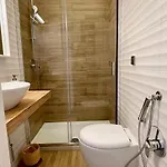 Studionapoli112 招待所 3*