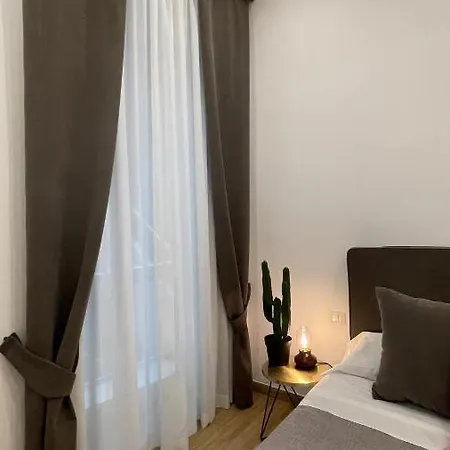 Penzion Studionapoli112 *